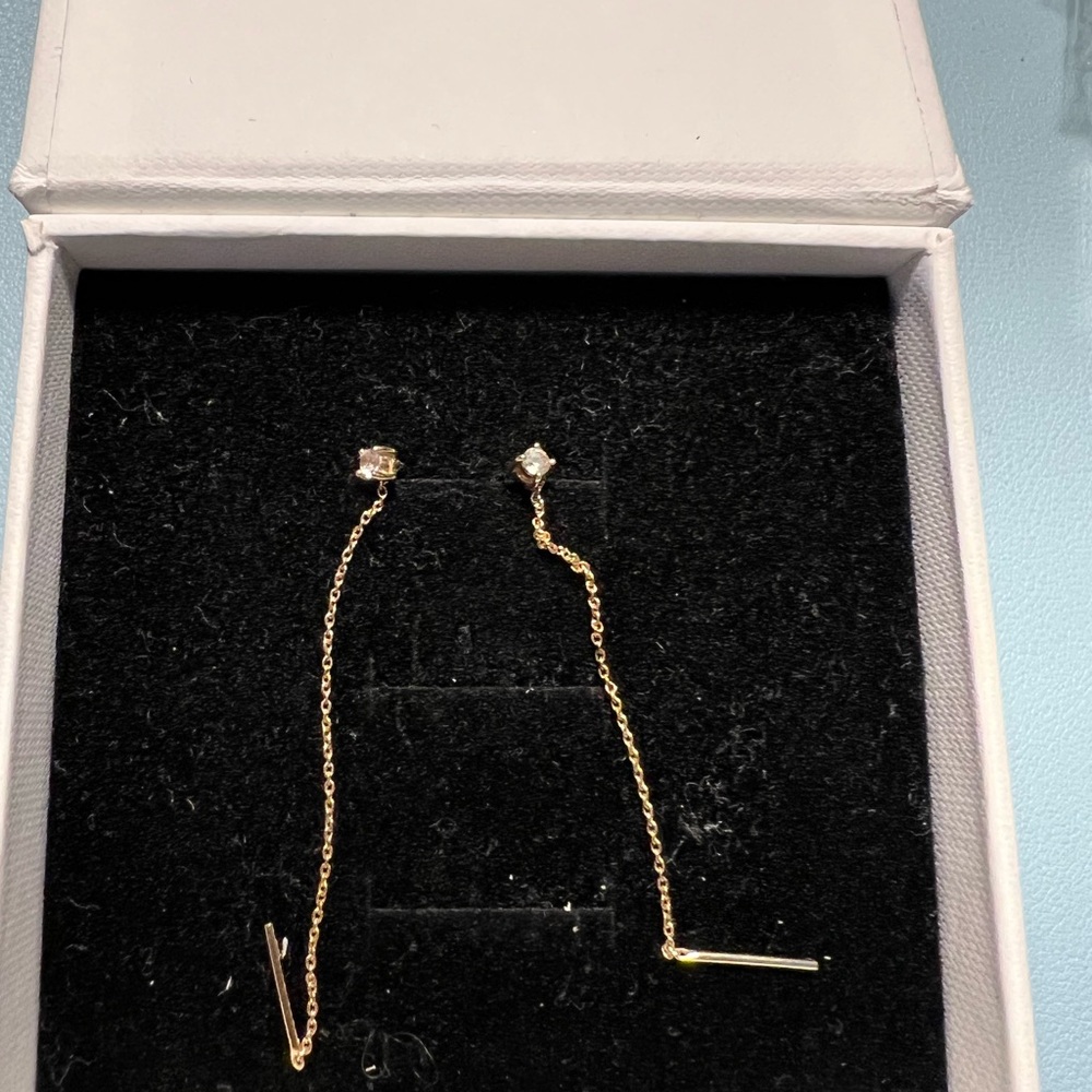 (On Hold) Mejuri 14k yellow gold white sapphire threader earrings